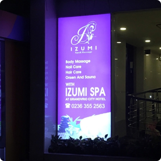 Bảng Hiệu Hộp Đèn Spa